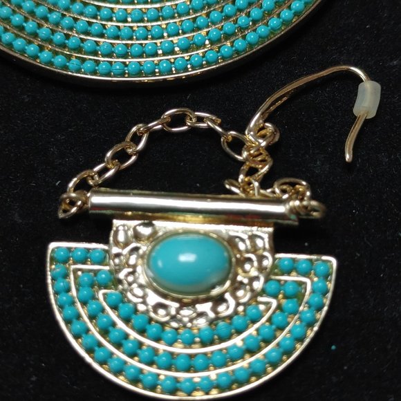 Vintage Turquoise Stone Beaded Plate Necklace and Earrings Gold Chain & Accents - Picture 3 of 9